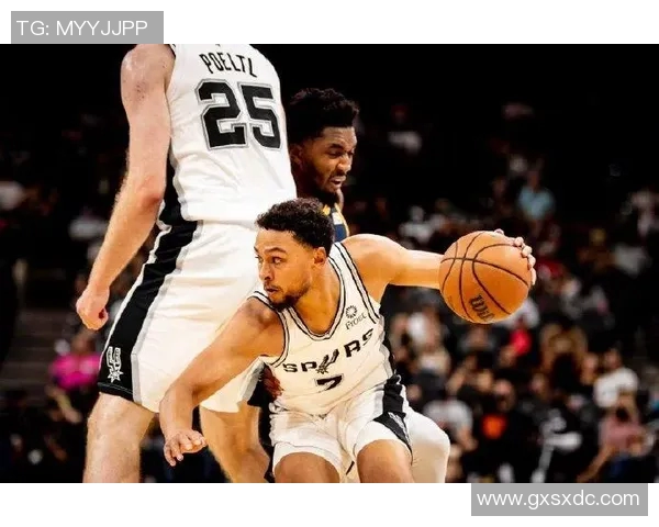 10月8日火箭对马刺季前赛精彩回放全场录像分析与亮点总结