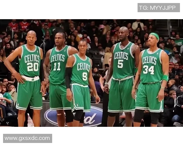 04年加内特领衔森林狼对决湖人经典对抗赛的回顾与分析 04年加内特领衔森林狼对决湖人经典对抗赛的回顾与分析