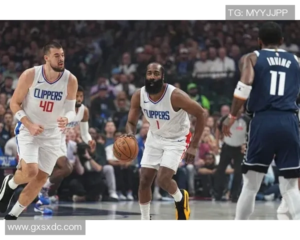 快船队与国王激战正酣谁将赢得这场西部对决的胜利