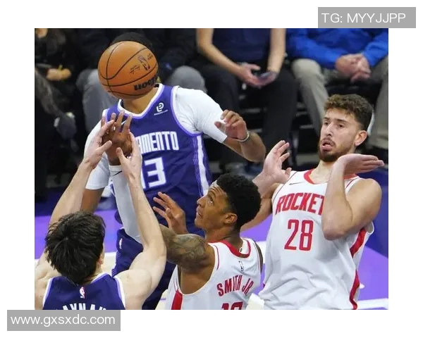 国王队与火箭队常规赛精彩对决回顾与分析
