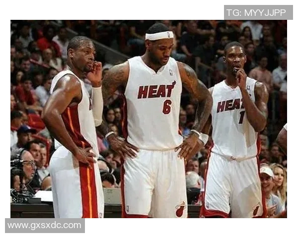 詹姆斯复出!骑士再战总决赛,面对热火寻求三连冠 詹姆斯复出!骑士再战总决赛,面对热火寻求三连冠