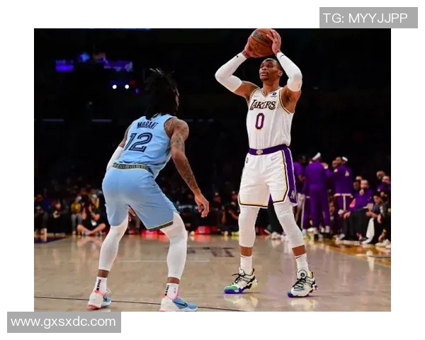 12月21日灰熊对决勇士精彩回顾与赛后分析 12月21日灰熊对决勇士精彩回顾与赛后分析