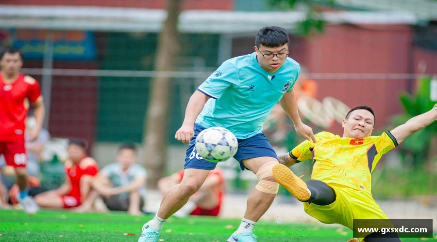 顽强拼搏，无畏前行！